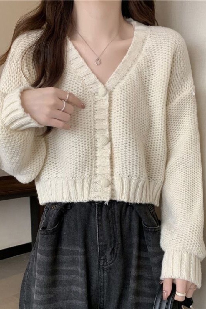 Áo khoác len cardigan dáng ngắn dáng rộng phong cách Hàn Quốc dành cho nữ có vóc dáng nhỏ nhắn kèm