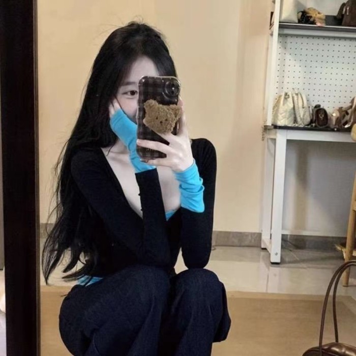 Áo thun dài tay giả hai mảnh cổ chữ V của hot girl Mỹ tương phản màu sắc dành cho nữ mùa xuân th