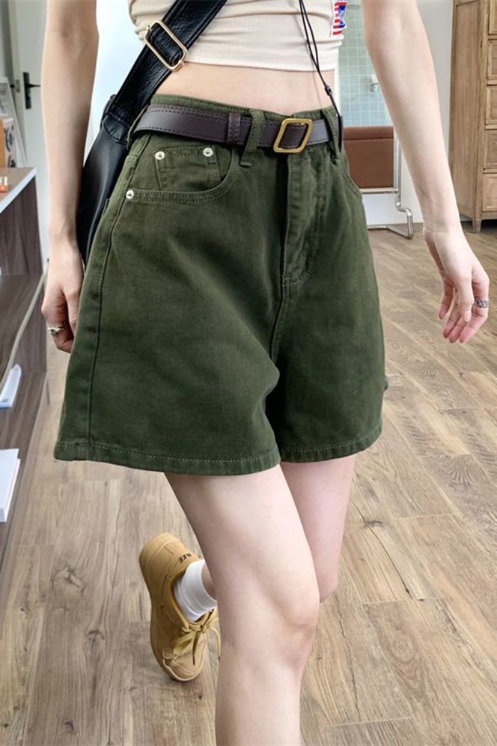 Quần short denim màu xanh lá cây cổ điển Mùa hè cho nữ Phong cách Hàn Quốc mới eo cao Giảm béo I
