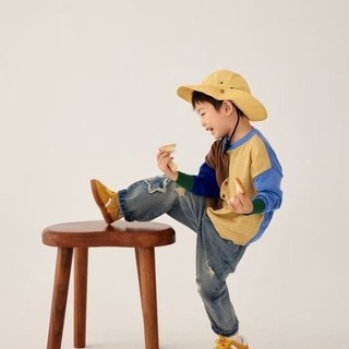 Quần denim trẻ em denim mềm mại cho bé trai có thiết kế thêu vá quần jean rách không phai màu