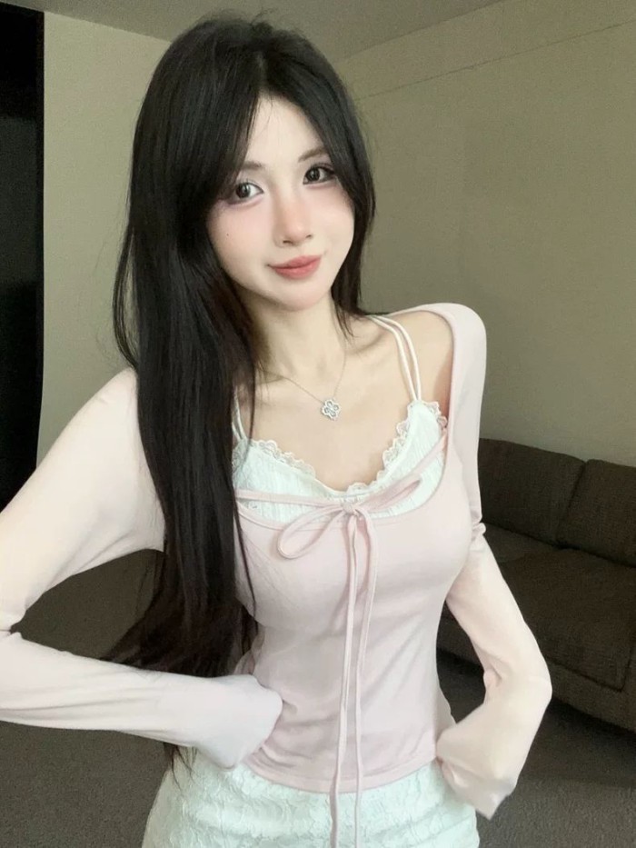 Áo thun dài tay giả hai dây màu hồng Hàn Quốc dành cho nữ đầu thu thuần khiết dục vọng hottie dây á