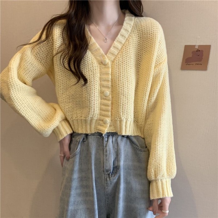 Áo khoác len cardigan dáng ngắn dáng rộng phong cách Hàn Quốc dành cho nữ có vóc dáng nhỏ nhắn kèm