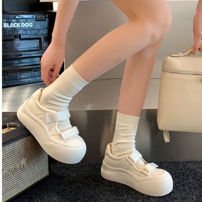 Beibei Giày Thể Thao Đế Dày Giày Sandal Velcro Rỗng Thoáng Khí Giày Trắng Cho Nữ