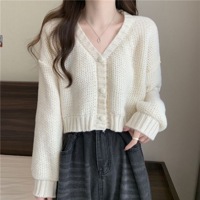 Áo khoác len cardigan dáng ngắn dáng rộng phong cách Hàn Quốc dành cho nữ có vóc dáng nhỏ nhắn kèm