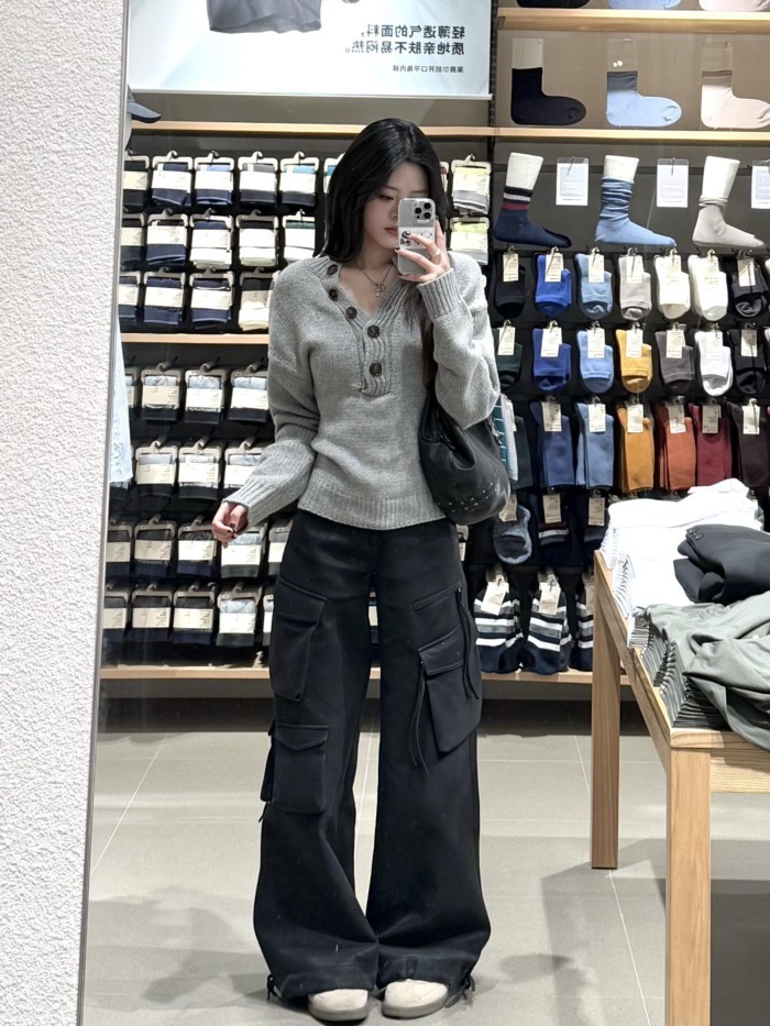 Áo len cổ chữ V màu xám đầu thu hàn quốc dành cho nữ Áo sang trọng sang trọng dành cho nữ trong mùa