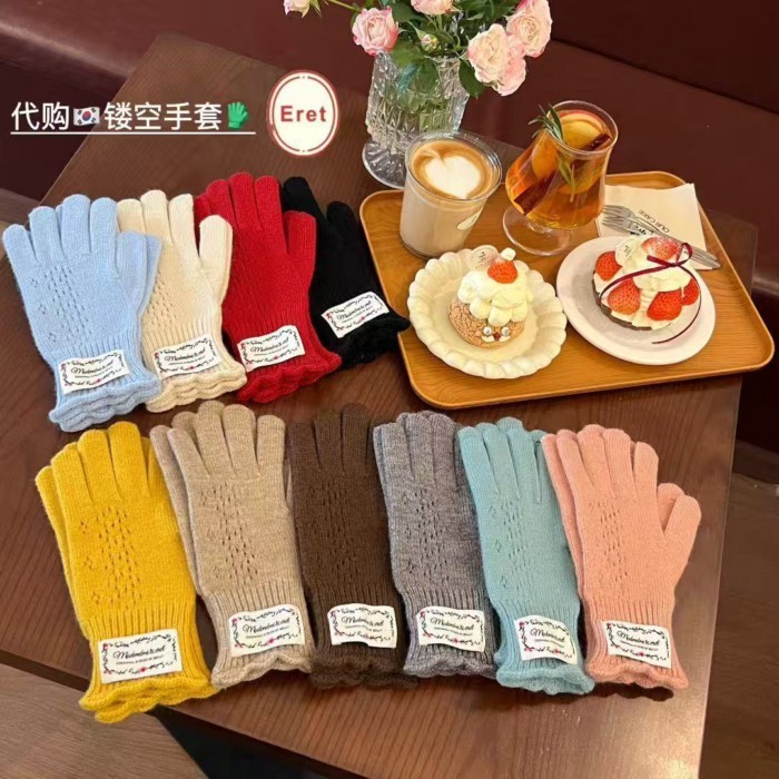 Găng tay dệt kim ren hoa phong cách mới mùa đông, dễ thương và cảm ứng màn hình tiện lợi