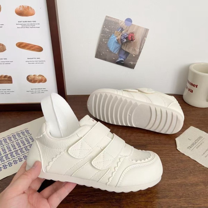Giày Velcro trắng dành cho nữ sinh viên phối váy, giày thể thao, giày bệt rèn luyện đạo đức, giày t