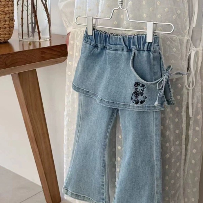 Quần áo trẻ em phong cách Hàn Quốc cho bé gái, quần lò xo, quần jeans rèm mông xanh thời tran