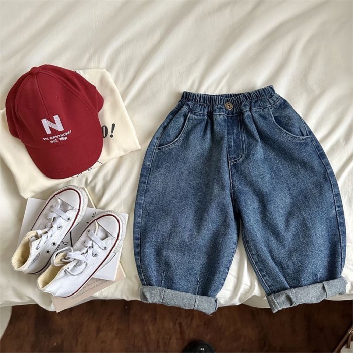 chiếc quần jeans trẻ em xuân thu quần ống rộng phong cách mới cho bé trai và bé gái quần harem ố