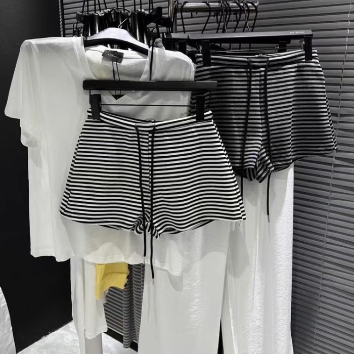 Mùa hè phong cách mới thể thao Mỹ và quần sọc giản dị nóng bỏng quần short mỏng mặc bên ngoài