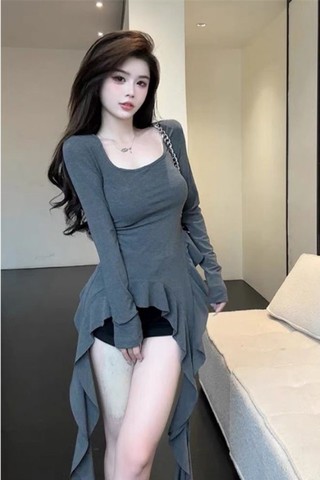 Thiết kế áo thun dài tay cổ vuông xếp nếp cho nữ mùa thu đông dáng suông độc đáo áo đẹp không đề