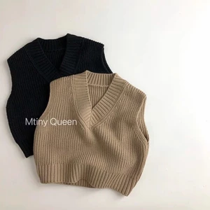 Trẻ em cổ chữ V phong cách retro Hàn Quốc Áo len vest màu trơn áo len ấm áp lớp bên trong