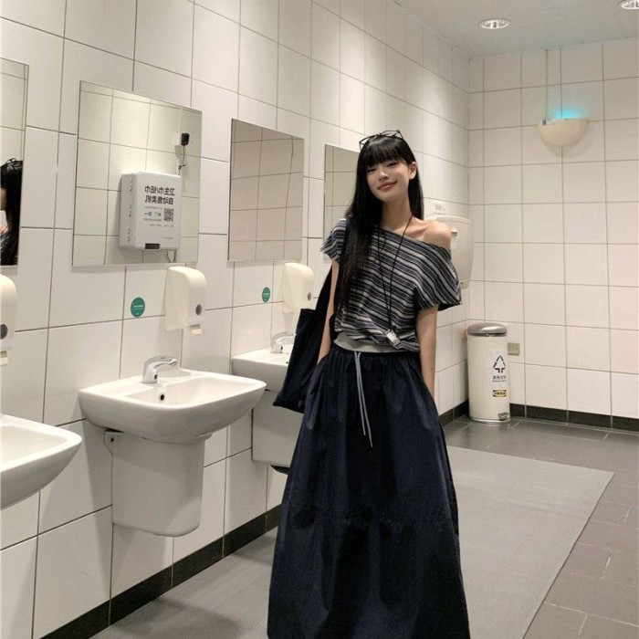 Lan ~ Phong Cách Hàn Quốc Mùa Hè Phù Hợp Với Ngọt Ngào Phong Cách Thoáng Mát Màu Sắc Tương Phản Sọc Đeo Vai Áo Thun Tay Ngắn Bán Chạy Phong Cách Che Thịt Lười ins Top
