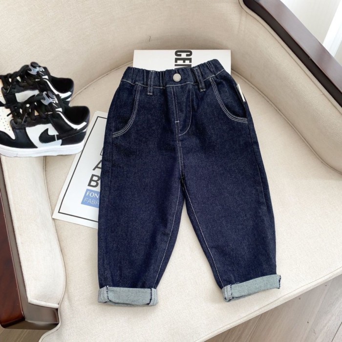 bộ quần áo trẻ em quần jeans bé trai xuân thu mới cho trẻ em phong cách thường ngày quần rộng ch
