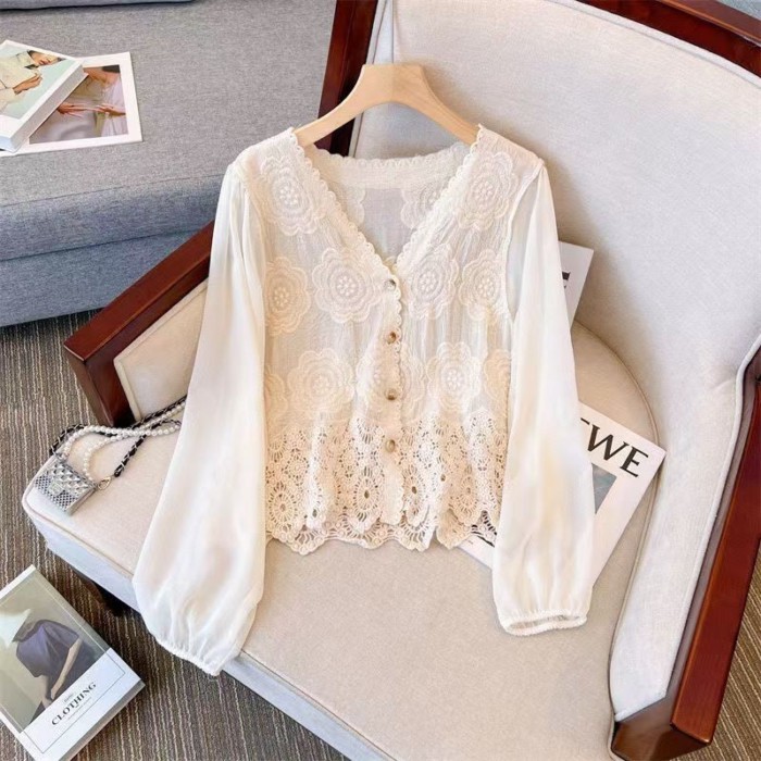 Đầu thu mới hàng đầu Pháp ren mùa hè rỗng áo sơ mi cardigan thiết kế áo voan dài tay mặc bên