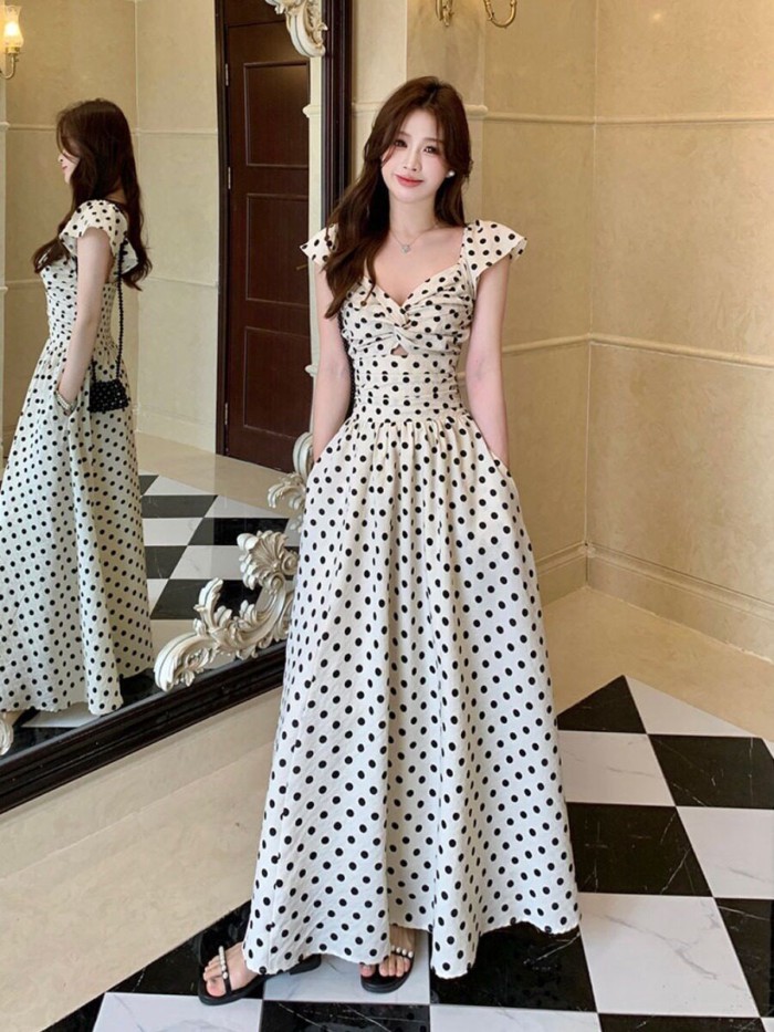 Đầm chấm bi cao cấp phong cách Pháp dành cho nữ mùa hè mới xếp ly eo thon Váy chữ A dài