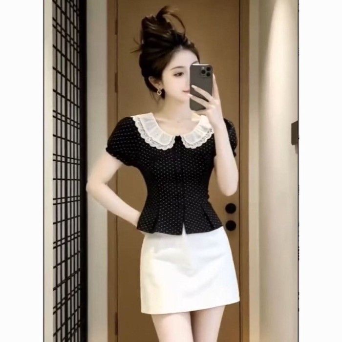 Áo sơ mi ngắn tay chấm bi màu đen dành cho nữ với kiểu dáng sang trọng kiểu Pháp độc đáo thắt