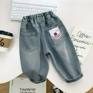 trẻ em quần jean mùa xuân phim hoạt hình mới dễ thương quần áo trẻ em bé trai quần âu Hàn Quốc q
