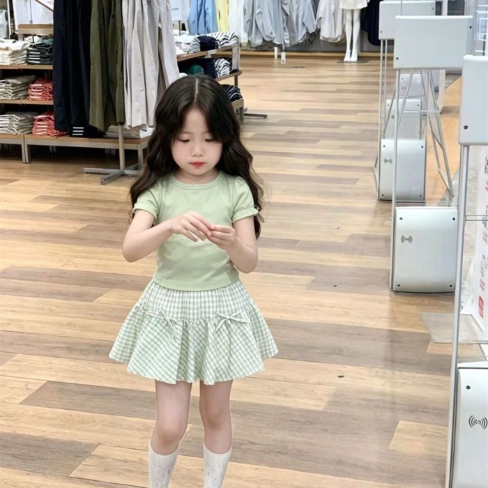 cô gái phong cách Hàn Quốc phong cách mùa hè mới màu xanh lá cây tươi mát áo ngắn tay kẻ sọc váy