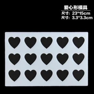 Người yêu màu trắng vuông Nhật Bản, Lưỡi bánh quy dập nổi bằng gạch sắc nét