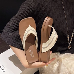 Dép xỏ ngón dép xỏ ngón đính đá đính đá cao cấp sang trọng dành cho nữ, đế dày, chống trơn t