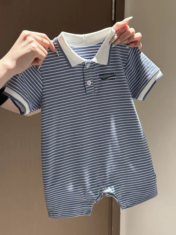 Phong cách nhẹ nhàng và sống động Jumpsuit sọc mỏng cổ sơ mi ngắn tay hậu cung