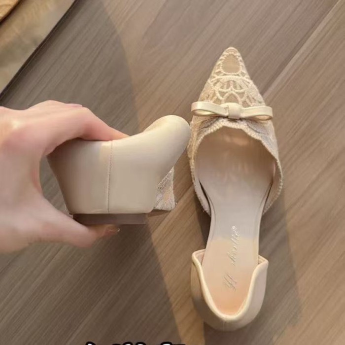 Giày tăng chiều cao 4cm, giày đế mềm phối váy, giày sandal Mary Jane phối ren kiểu Pháp cho nữ