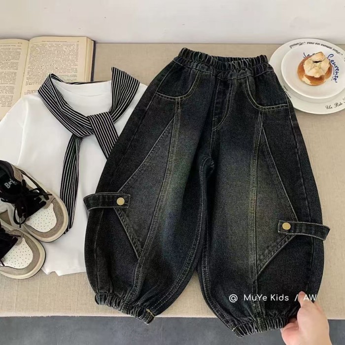 chiếc quần nhung một mảnh cho bé trai mùa thu đông quần jean trẻ em cỡ vừa và lớn quần legging r