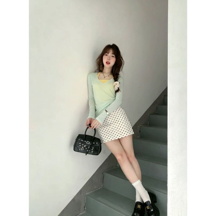 Bộ đồ váy trắng chấm bi cho nữ, bộ đồ đầu xuân đẹp, bộ váy ngắn ôm hông chữ A cực đẹp