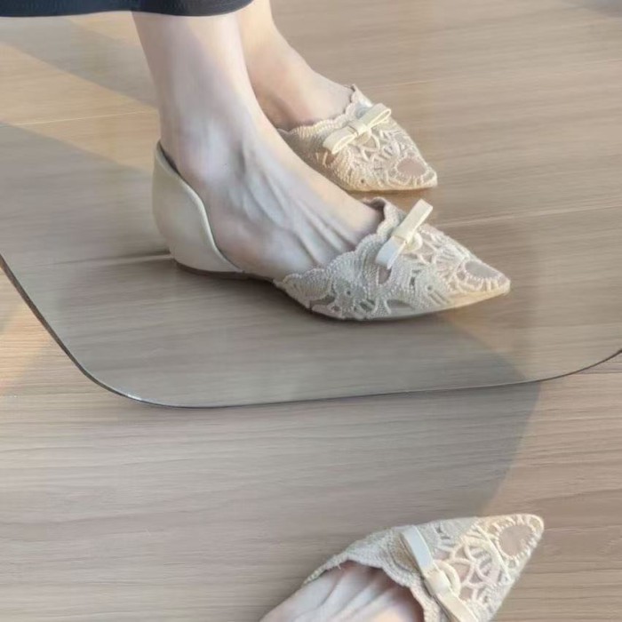 Giày tăng chiều cao 4cm, giày đế mềm phối váy, giày sandal Mary Jane phối ren kiểu Pháp cho nữ