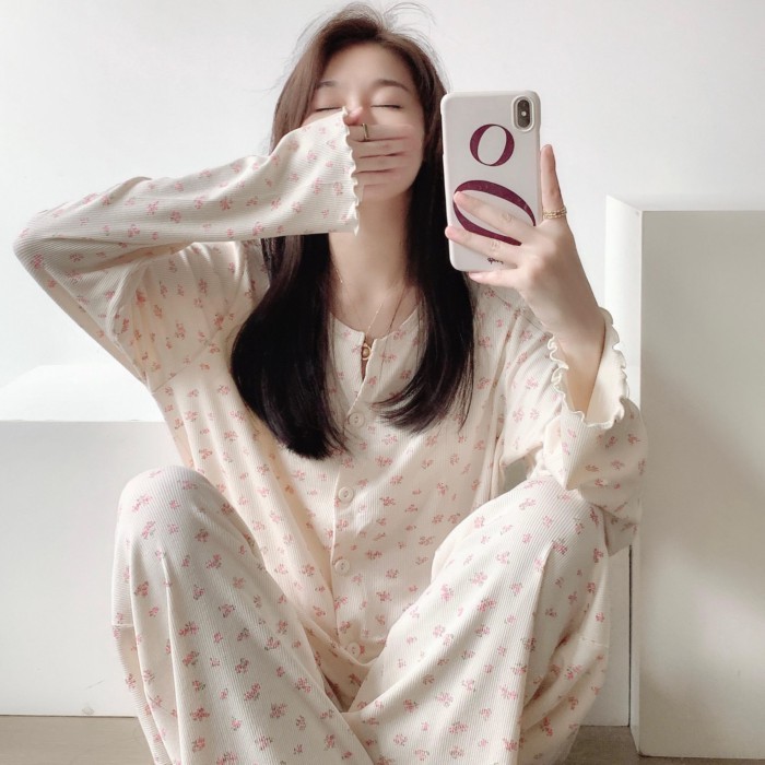 Bộ đồ ngủ phong cách Hàn Quốc dành cho nữ, hoa ngọt ngào ký túc xá xuân thu quần dài đơn giản Bộ qu