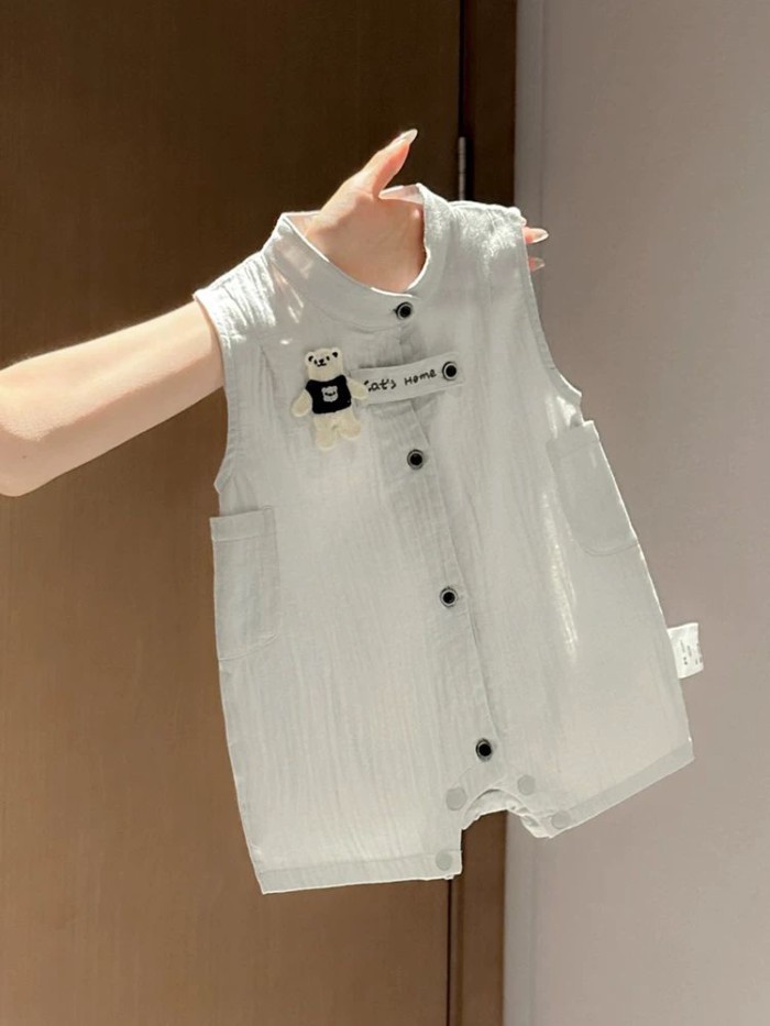 Phong cách hoạt hình Áo vest không tay cho bé Jumpsuit Quần áo vá gấu sơ sinh mỏng