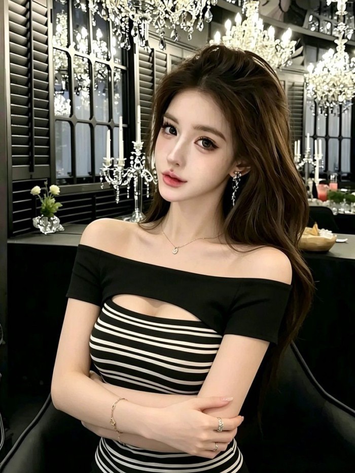 Áo thun ngắn tay chắp vá phong cách Hàn Quốc mỏng có cổ sọc ngang của phụ nữ Áo thun rỗng vừa