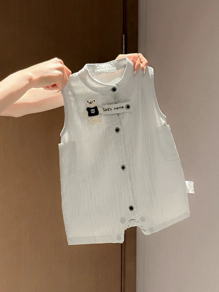 Phong cách hoạt hình Áo vest không tay cho bé Jumpsuit Quần áo vá gấu sơ sinh mỏng