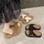 Giày sandal và dép đế dày phong cách cổ điển dành cho kỳ nghỉ đi biển có dây đeo chéo phổ biế