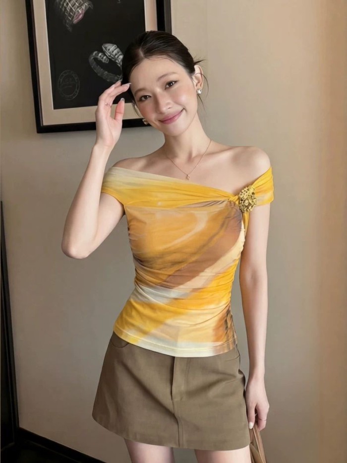 Lan ~ Pure Desire Phong Cách Retro Màu Sắc Tương Phản In Gạc Xếp Ly Áo Vest Nữ Mùa Hè Phong Cách Mới Thiết Kế Cảm Giác Slim-fit Ôm Hơn Nhìn Top