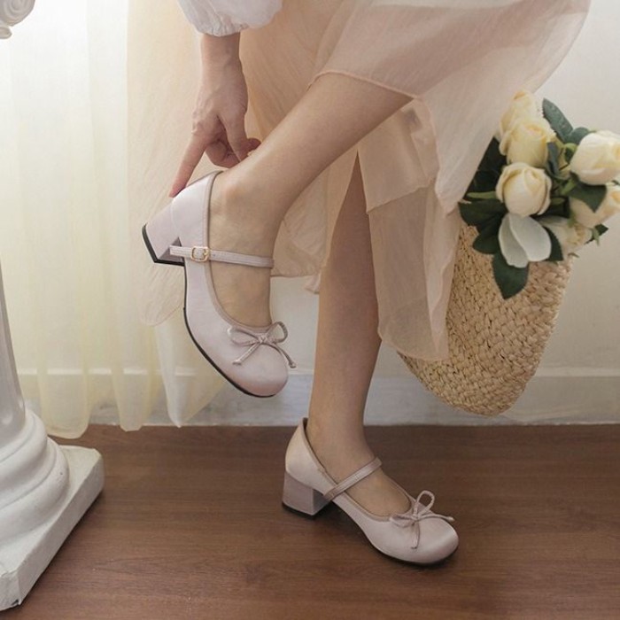 Giày da nhỏ kiểu Hàn Quốc mũi tròn nông miệng phù hợp với váy giày da nhỏ nữ gót dày ngọt ngào