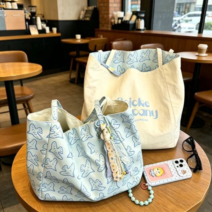 Túi tote đeo vai lười đi lại sức chứa lớn phong cách mới, ba lô hai mặt đa năng xếp li sành đi