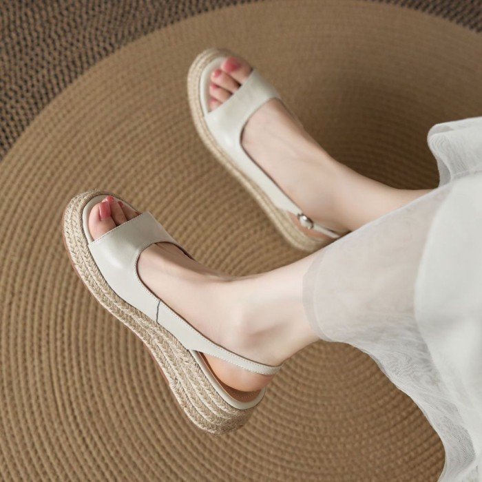 đôi giày sandal hở mũi rơm đế dày dành cho nữ mùa hè nêm đế bằng thông thường có khóa một từ dây