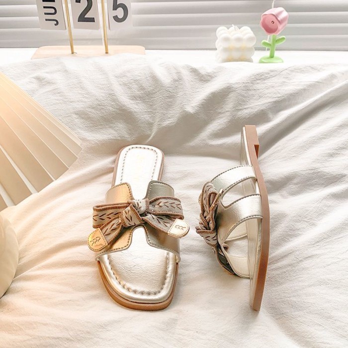 Sandal kiểu Pháp đẹp cho nữ mặc làm áo khoác ngoài mùa hè, phong cách cổ tích thời trang với chân v