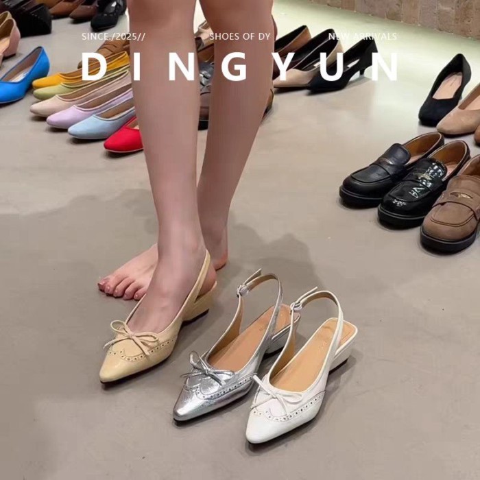 Phong cách đất hoang mùa hè đơn giản và đa năng một chân rỗng mũi tròn dày gót nêm gót nhọn Dép mũi