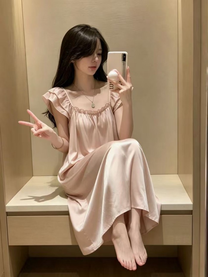 Váy ngủ mùa hè mới, dài vừa phải, nhẹ nhàng sang trọng, váy ngủ lụa băng có đệm ngực, váy ngủ