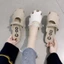 Dép mới Bao Đầu Mùa Hè Mới Đa Năng Đế Bằng Chống Trơn Trượt Nửa Trơn Trượt Bên Ngoài Mặc Giày