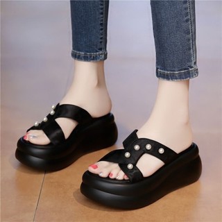 đôi sandal tăng chiều cao đế dày cho nữ mặc ngoài mùa hè phong cách mới cùng váy đi biển ngọc tr