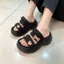 Giày sandal đế bện thoải mái và đa năng