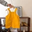 phong cách mùa hè mới cho bé trai và bé gái, quần short yếm màu vàng gừng sành điệu phiên bản Hà