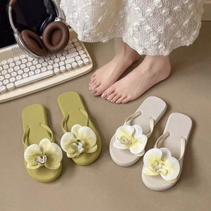 đôi dép xỏ ngón thoải mái phong cách Hàn Quốc dành cho nữ mặc ngoài mùa hè phẳng chống trượt đi