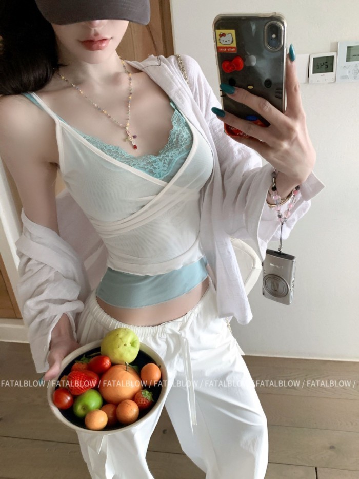 Áo vest hai dây giả thuần khiết Desire Hàn Quốc dành cho nữ eo eo cổ chữ V hơi xuyên thấu ren