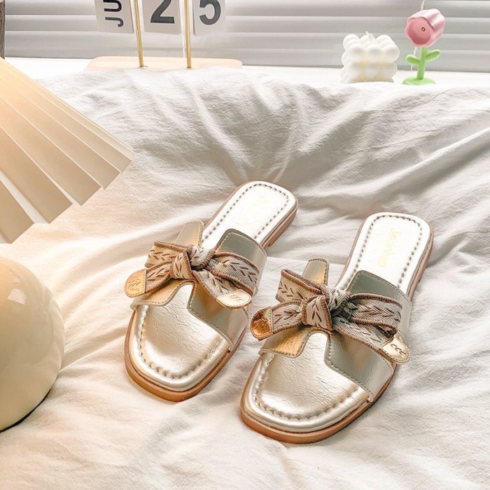 Sandal kiểu Pháp đẹp cho nữ mặc làm áo khoác ngoài mùa hè, phong cách cổ tích thời trang với chân v