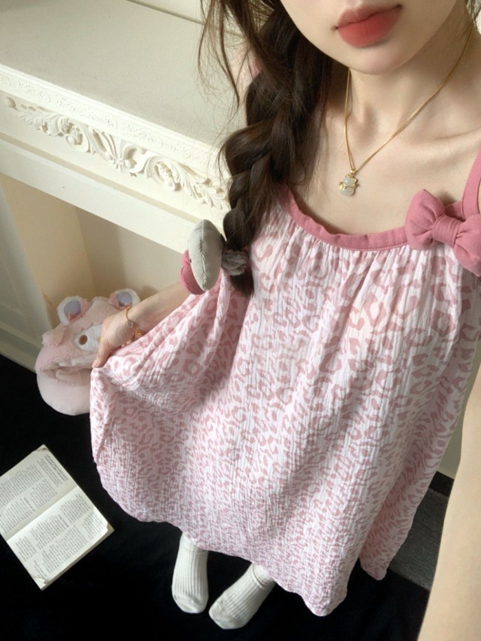 Váy treo in họa tiết da báo màu hồng ngọt ngào dễ thương, váy ngủ cao cấp mới mùa hè, mặc ở n